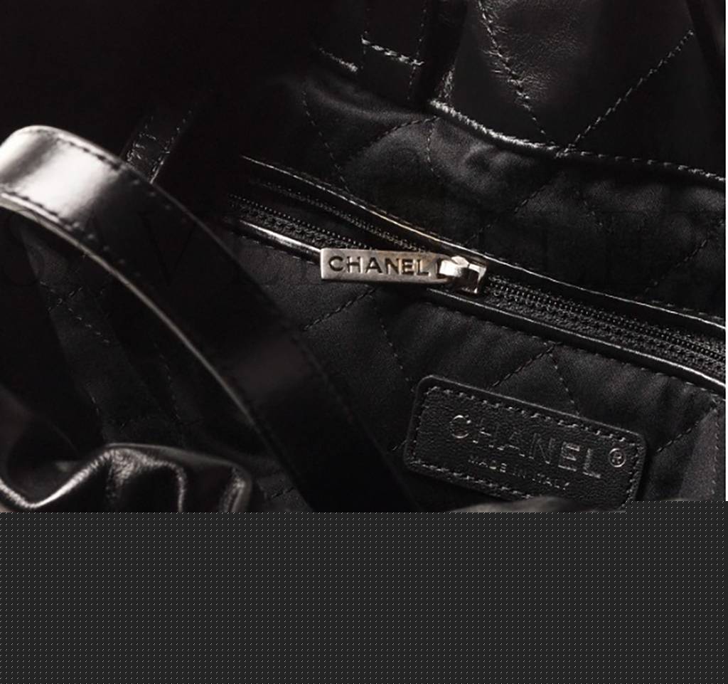 Ch*el 22 backpack silver hardware as3313 b08872 94305 (48*45*10cm)